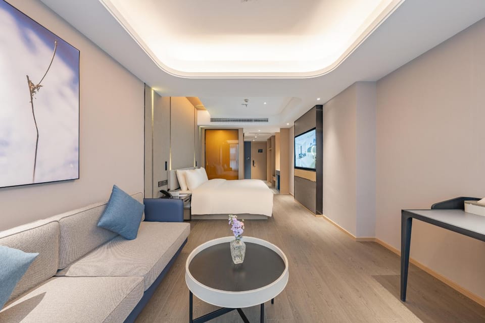 Atour Hotel Huai an Suning Plaza Dazhi Road Hotel in Jiangsu