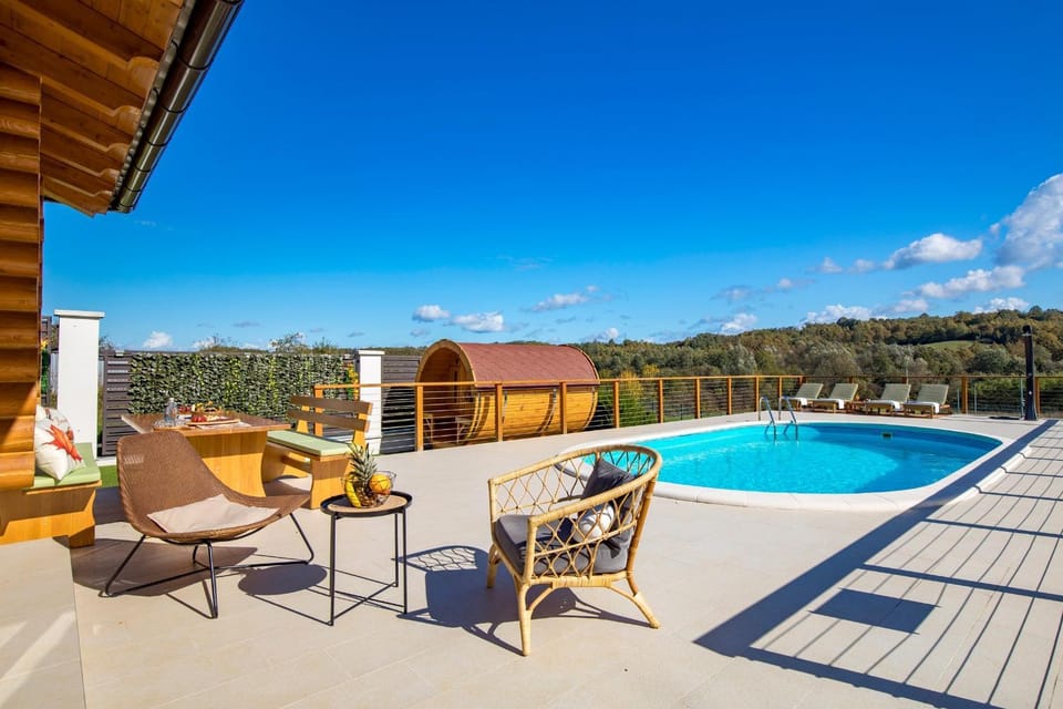 Pool view