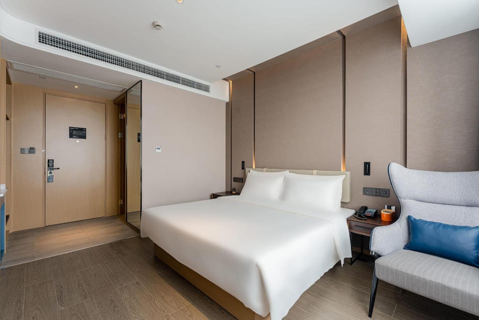 Atour Hotel Shangxing Lu Xun s Hometown Hotel in Hangzhou