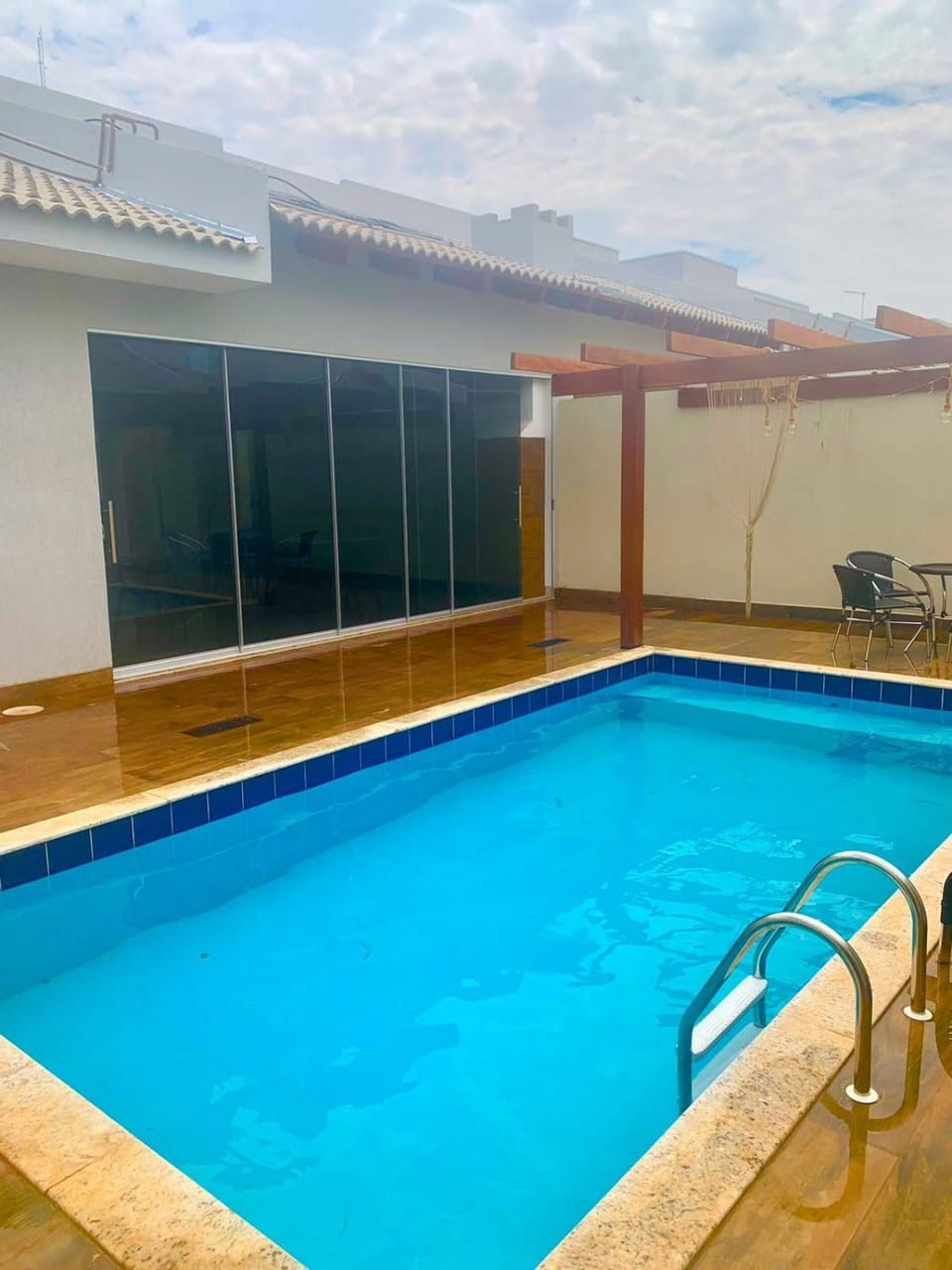 Day, Pool view, Swimming pool, sunbed