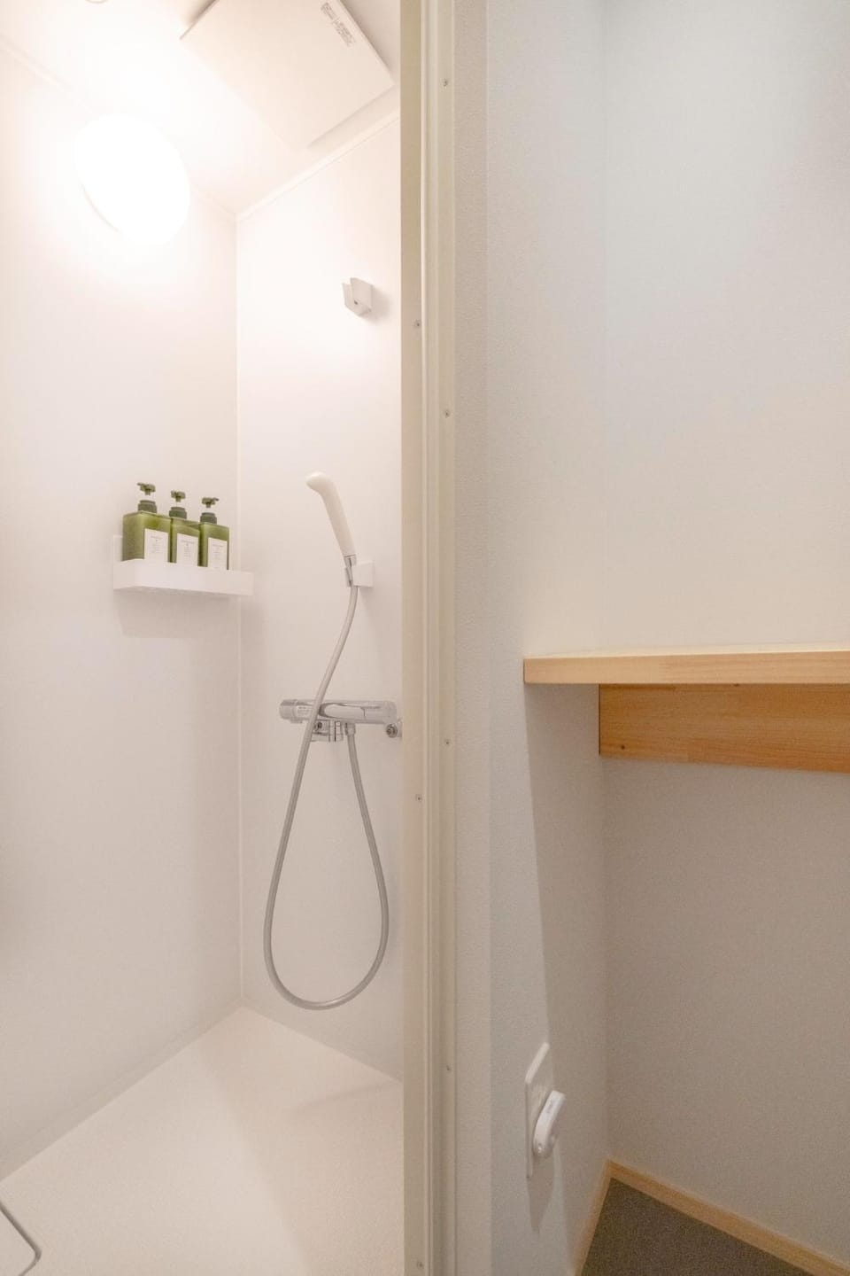 Coliving & Cafe SANDO - Vacation STAY 26481v Bed and Breakfast in Japan