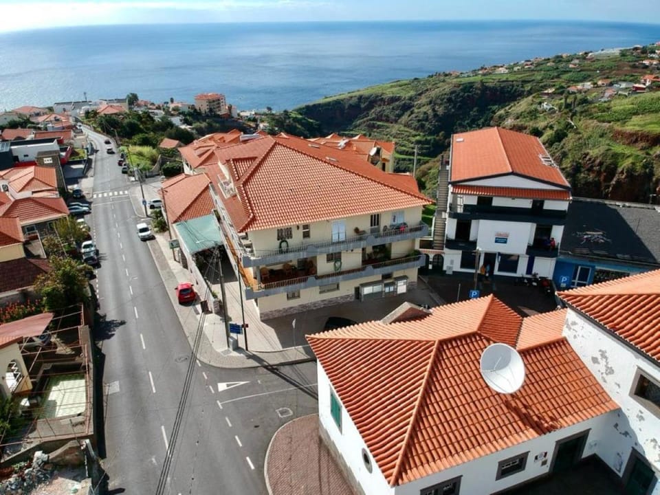Mountain View Star Apartment in Madeira District