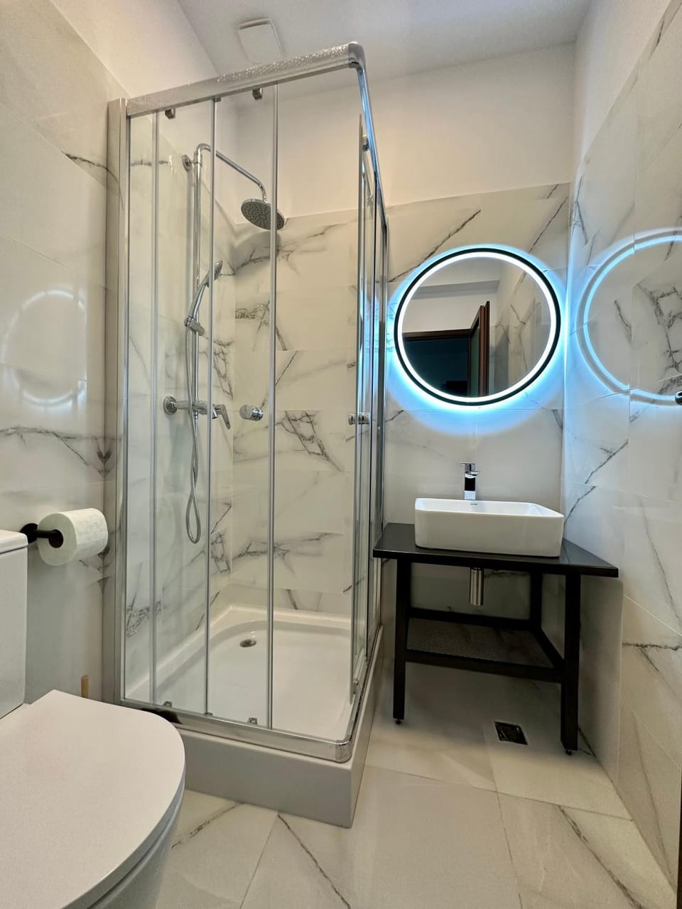 Shower, Toilet, Bathroom