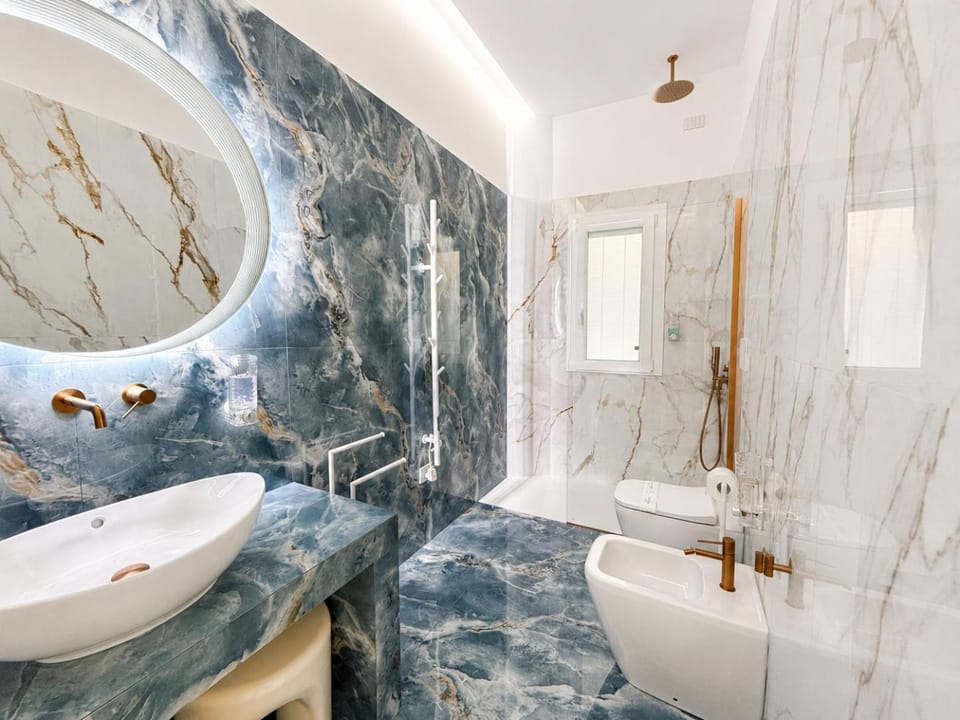 Shower, Toilet, Bathroom, bidet