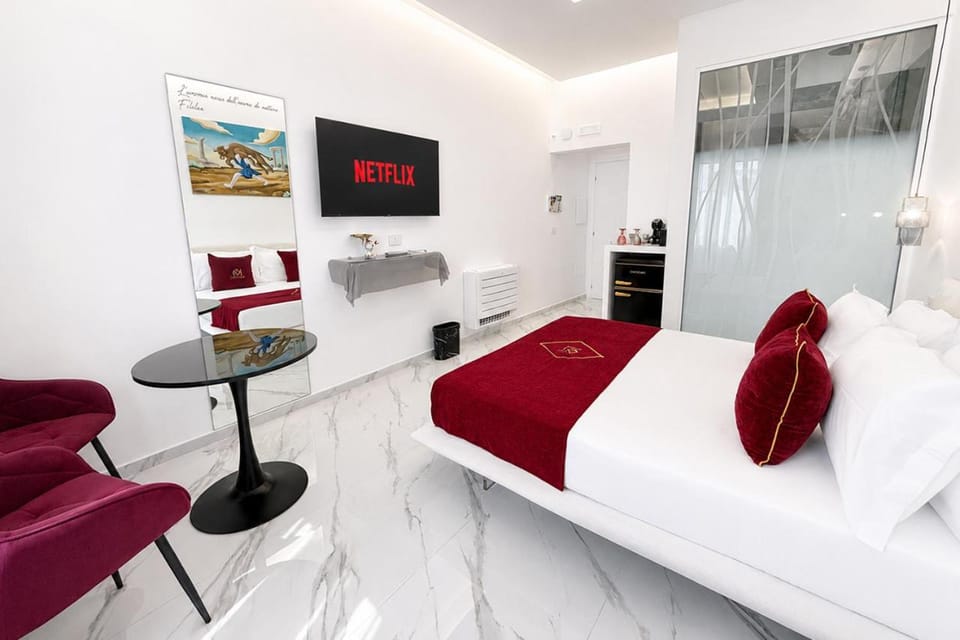 Bed, TV and multimedia, Photo of the whole room, Bedroom, minibar