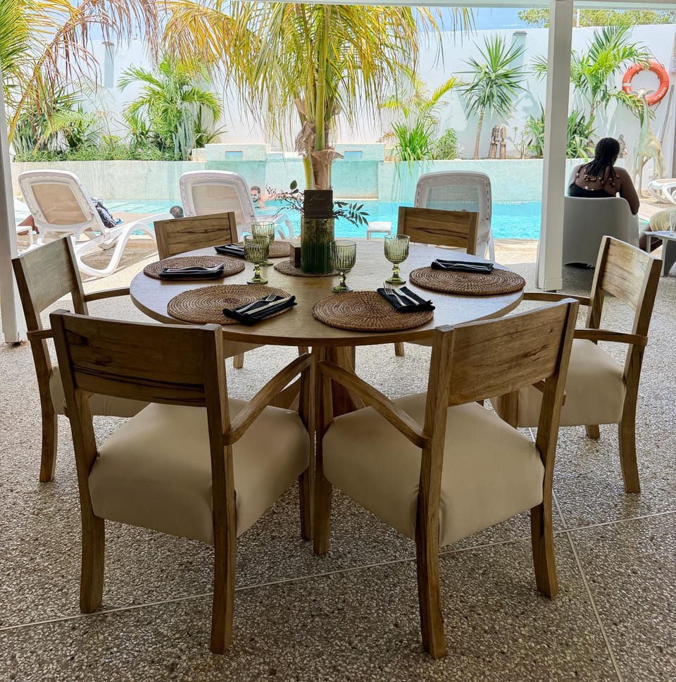 Food and drinks, Dining area, Food, Pool view, Swimming pool