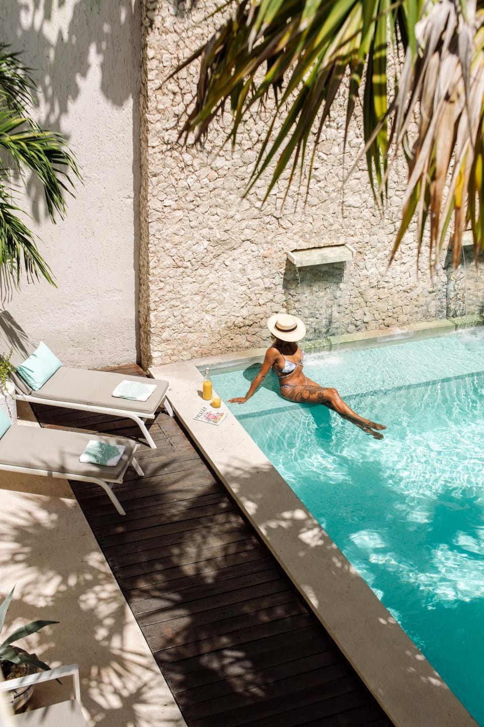 Swimming pool