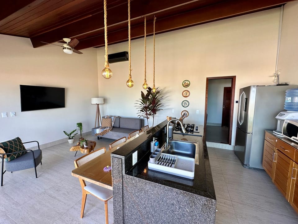 Communal lounge/ TV room, TV and multimedia, Kitchen or kitchenette, Living room, Seating area, Dining area, Evening entertainment, minibar
