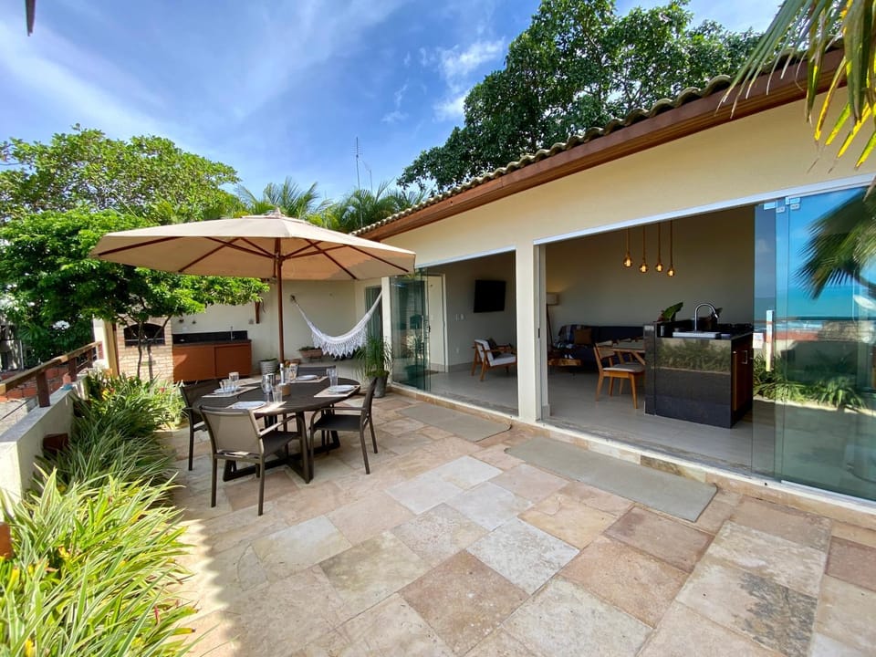 Facade/entrance, BBQ facilities, Balcony/Terrace