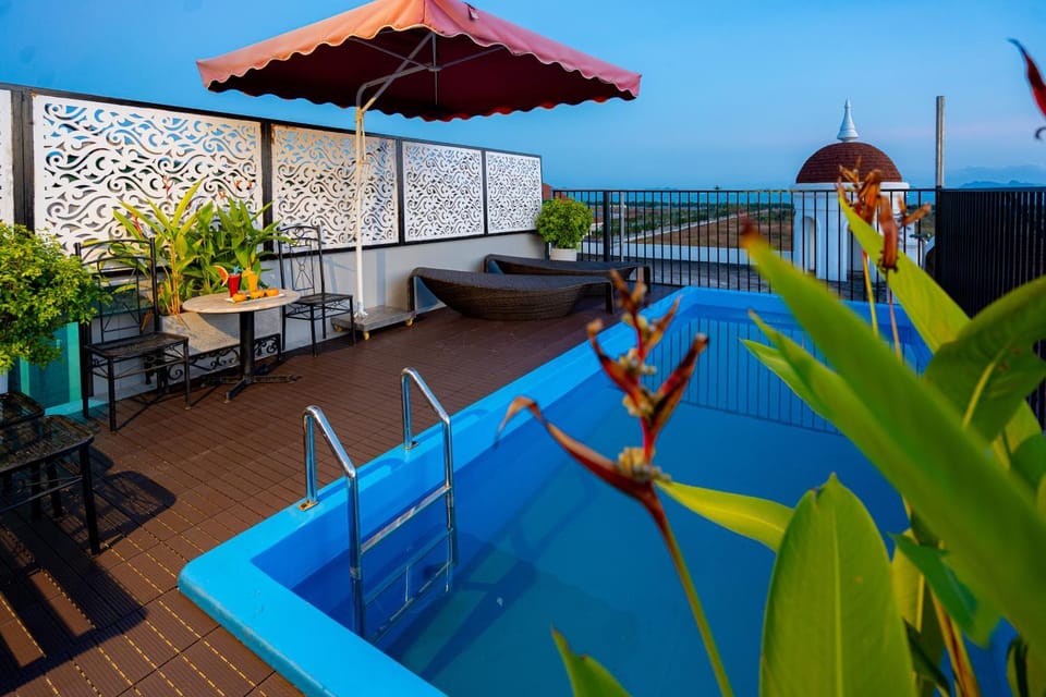 Pool view, Sea view, Swimming pool