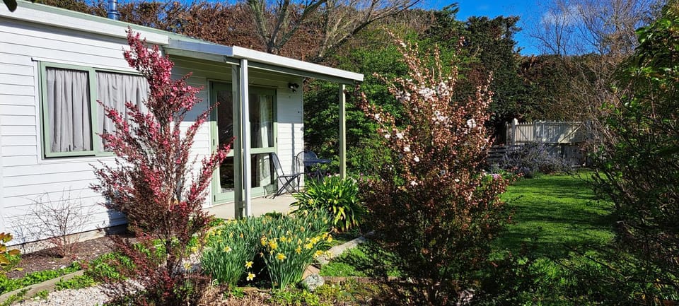 Apple Tree Cottage Apartment in Tasman District, Tasman, New Zealand