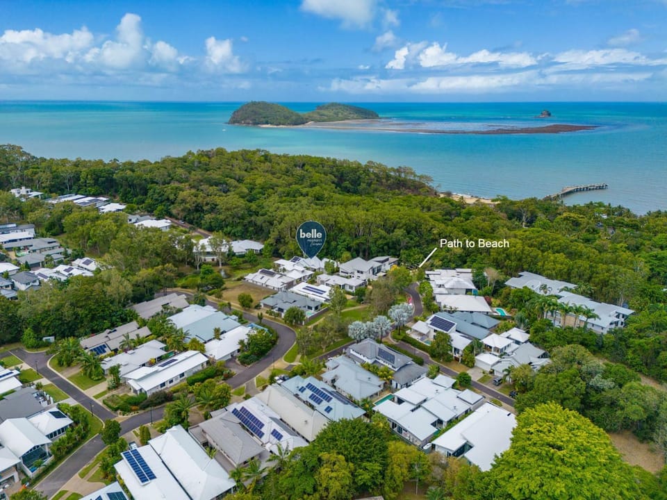 Belle Escapes 58 Ocean Dr Luxury Home Palm Cove House in Palm Cove