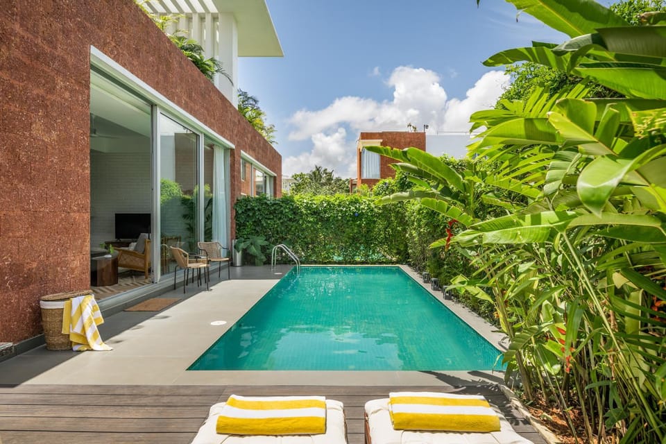 Pool view, Swimming pool, Swimming pool