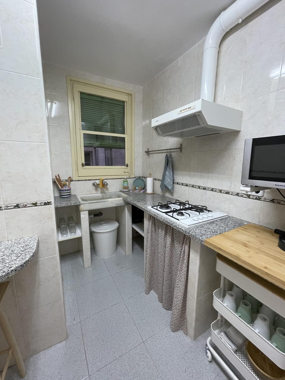 Kitchen or kitchenette