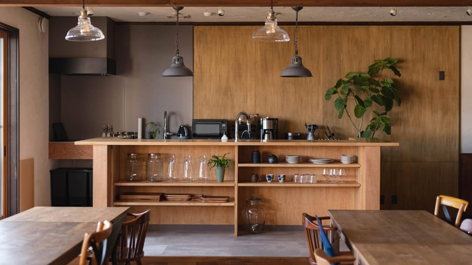 Dining area, Communal kitchen