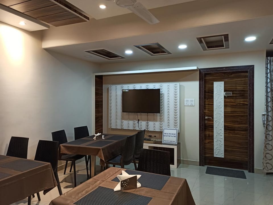 Restaurant/places to eat, Breakfast, Breakfast