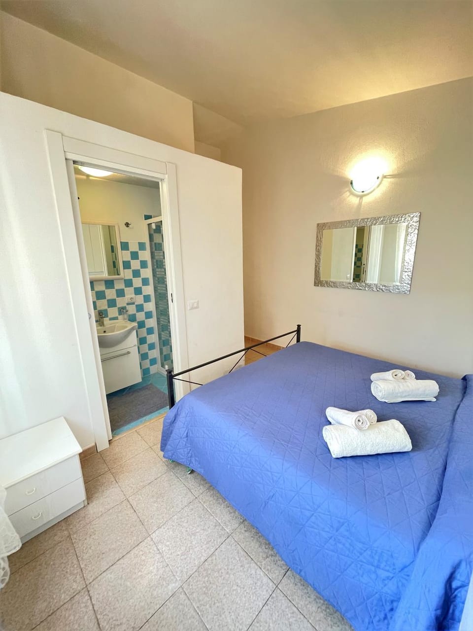 Bathroom, Bedroom