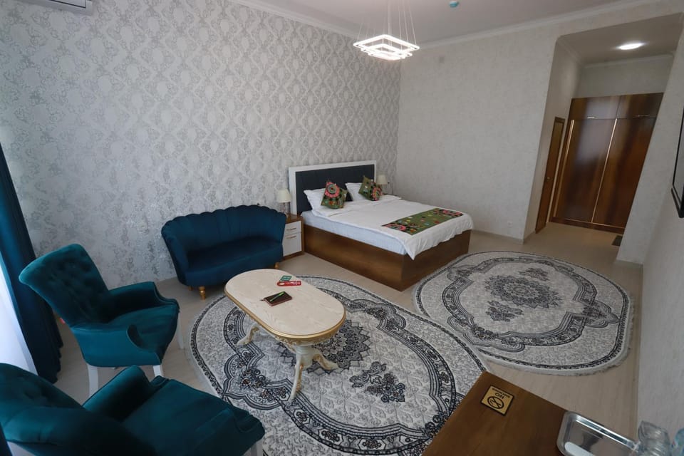 Photo of the whole room