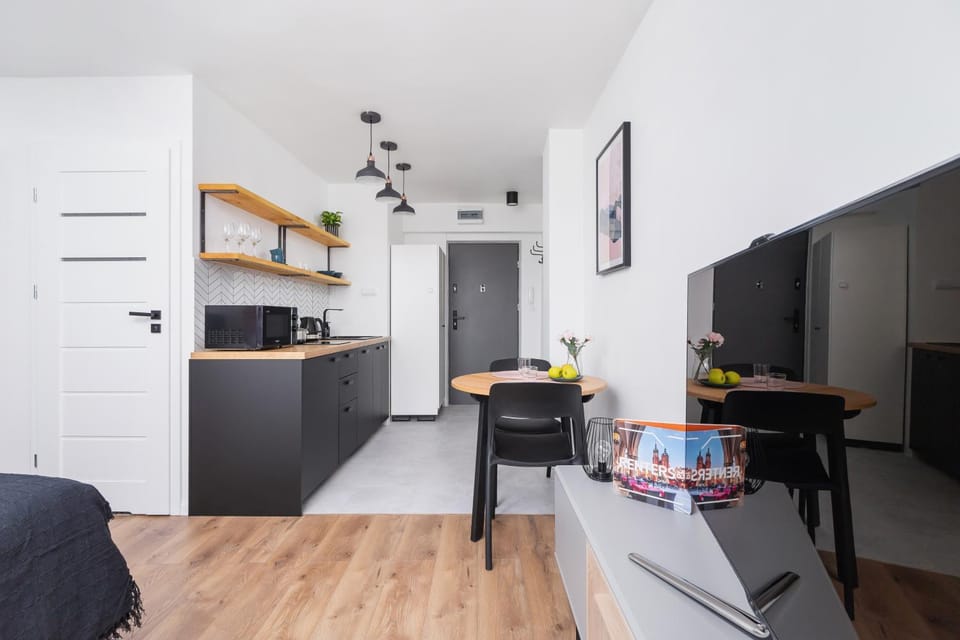 Dining area, Bedroom, kitchen