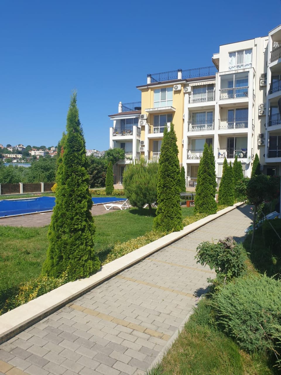 Property building, Swimming pool