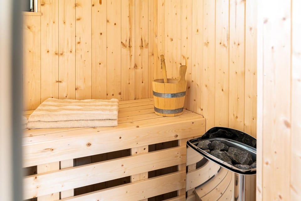 Sauna, Spa and wellness centre/facilities