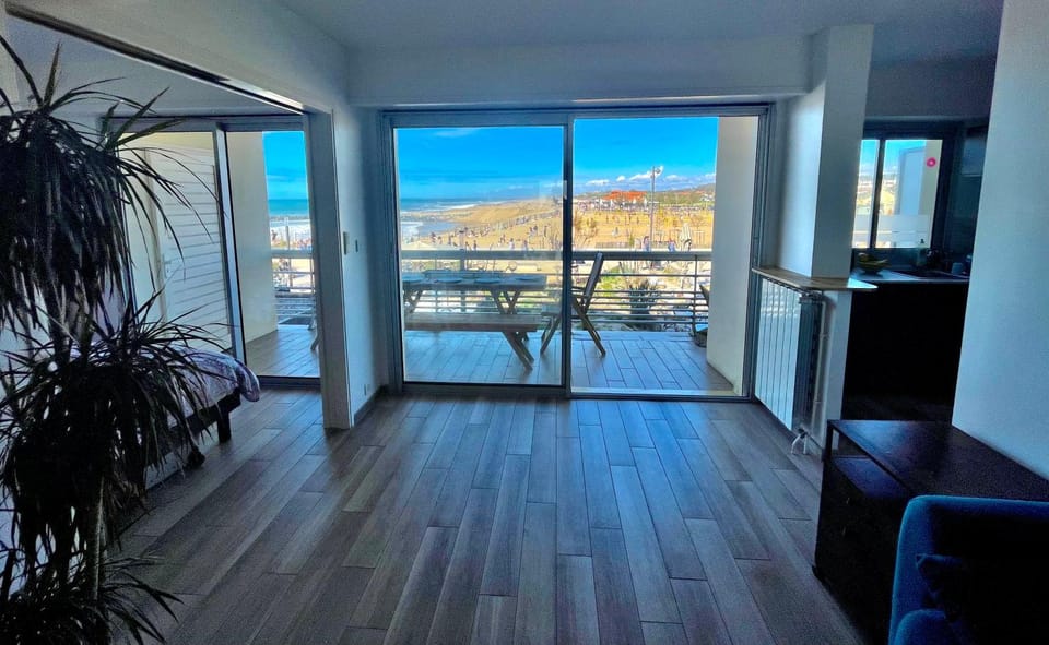 View (from property/room), Photo of the whole room