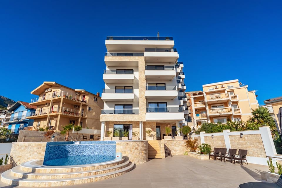 Property building, Pool view, Swimming pool