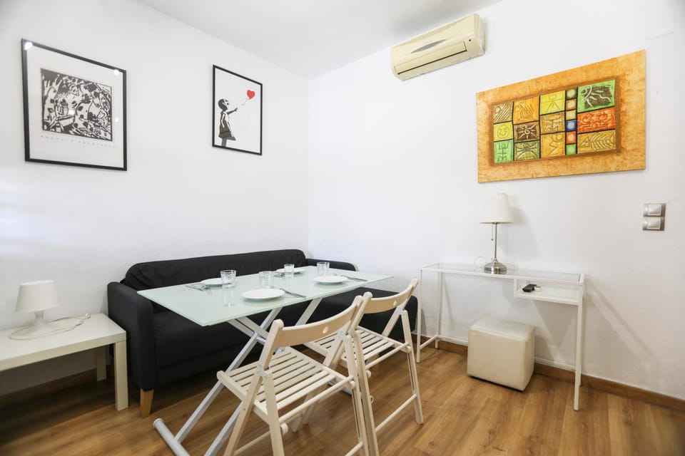 Living room, Dining area, air conditioner