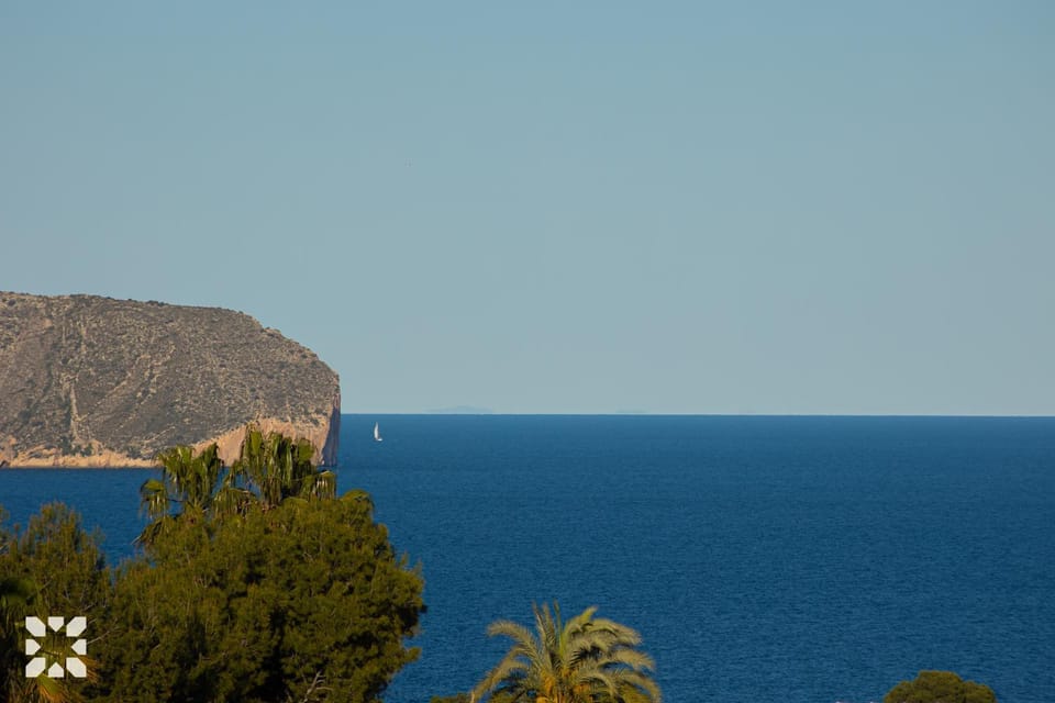 Nearby landmark, Day, Natural landscape, Mountain view, Sea view