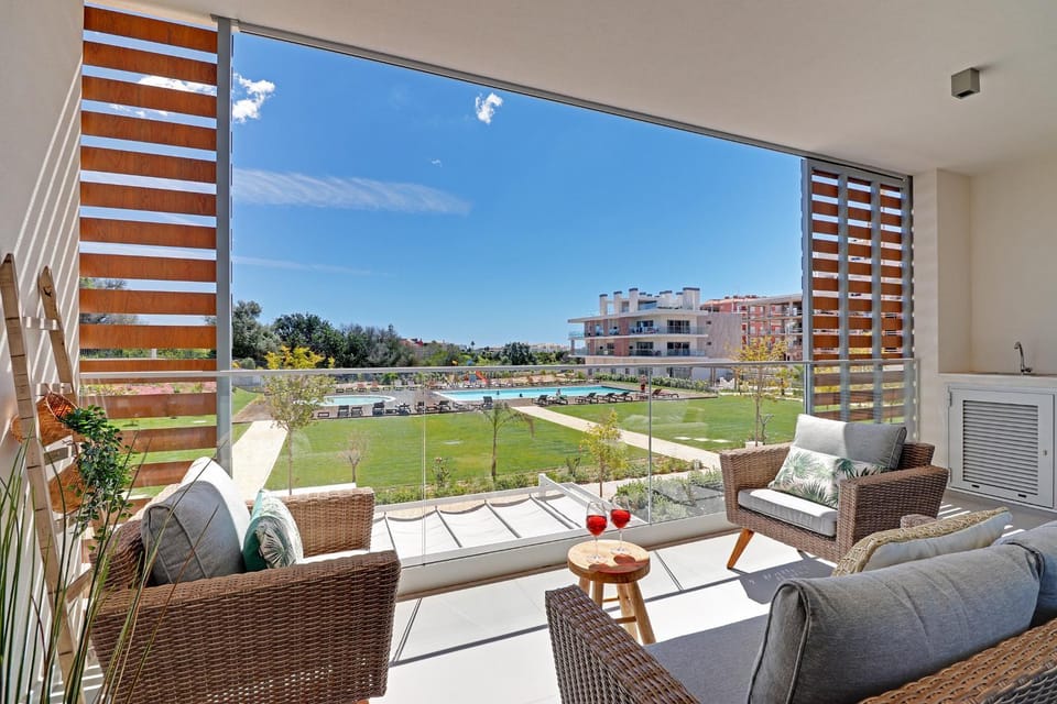 Balcony/Terrace, Balcony/Terrace