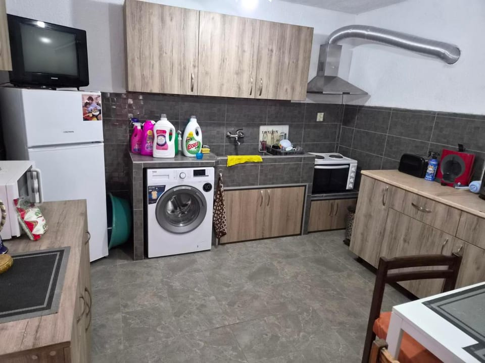 Стаи за гости Дворъ House in Varna