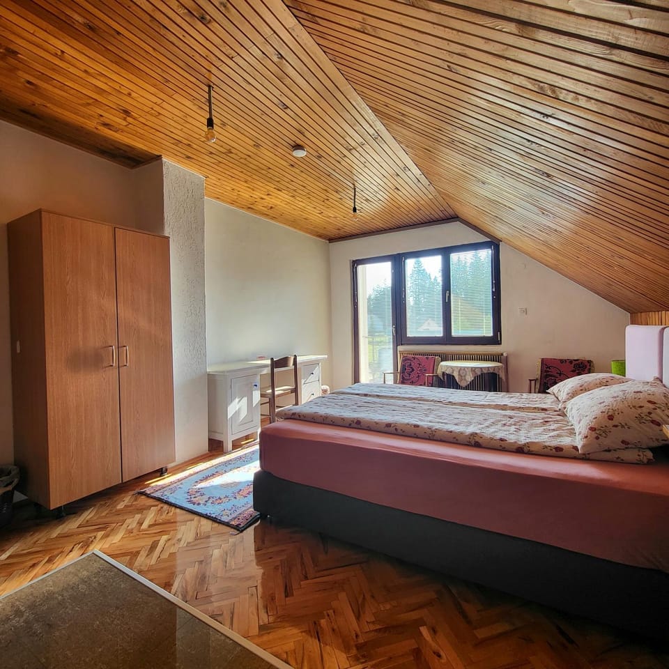 Bed, Photo of the whole room, Bedroom, wardrobe