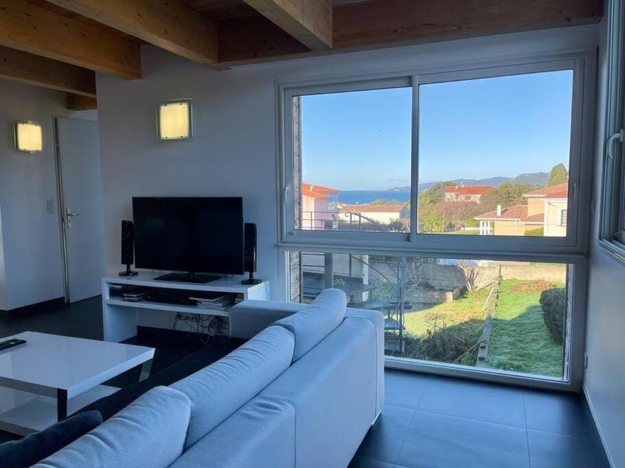 APPART-SPACIEUX-VUE MER-4 PERS Apartment in Propriano
