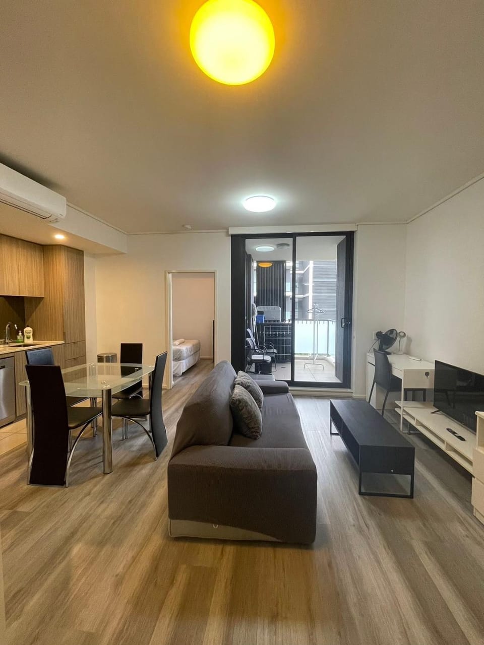 2-bedroom security apartment with free parking on premises Apartment in Sydney
