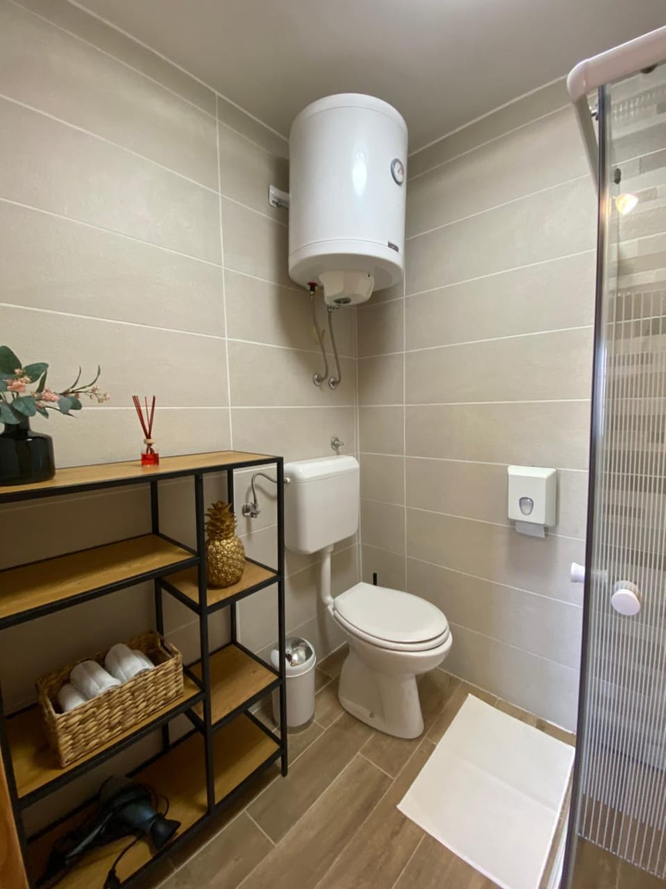 Shower, Toilet, Bathroom