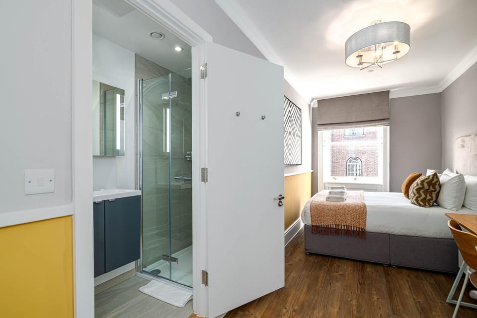 Bathroom, Bedroom