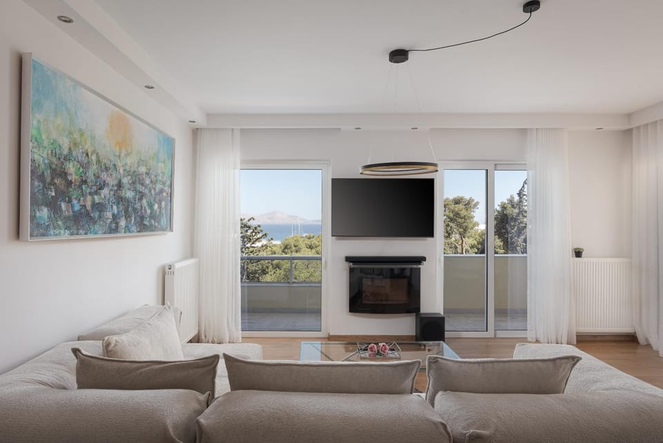 TV and multimedia, Seating area