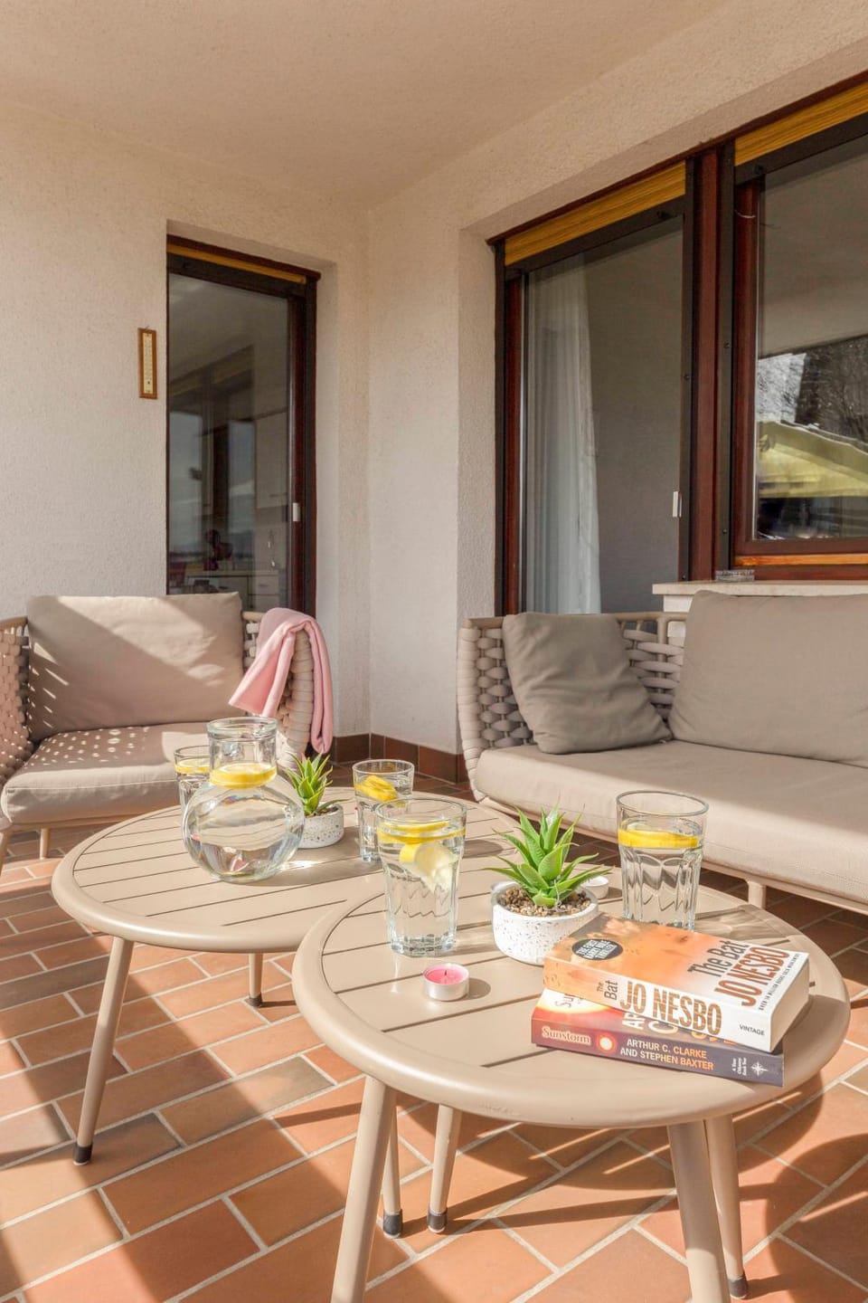 Balcony/Terrace, Mountain view