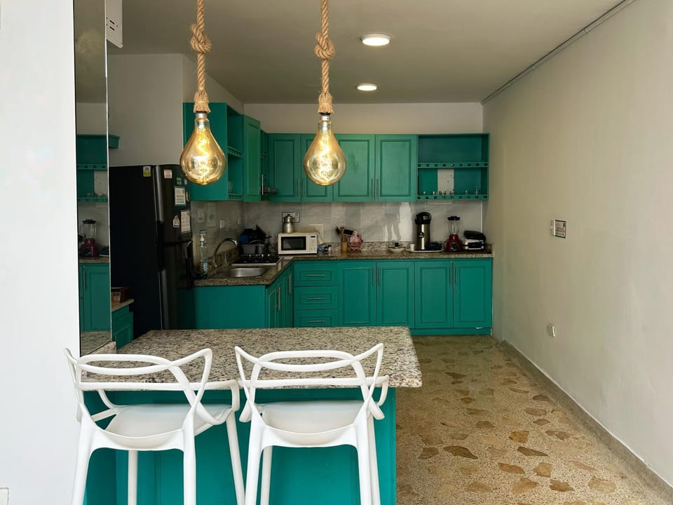 Kitchen or kitchenette, Communal kitchen, kitchen