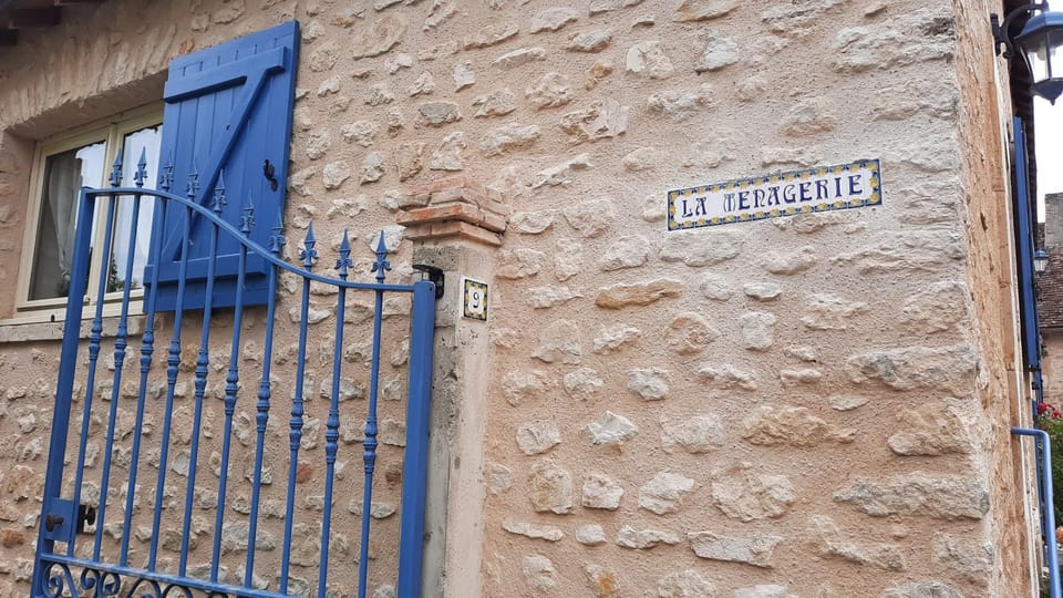 Property logo or sign