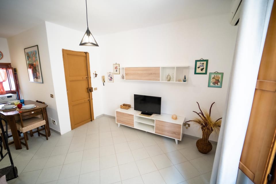 TV and multimedia, Seating area