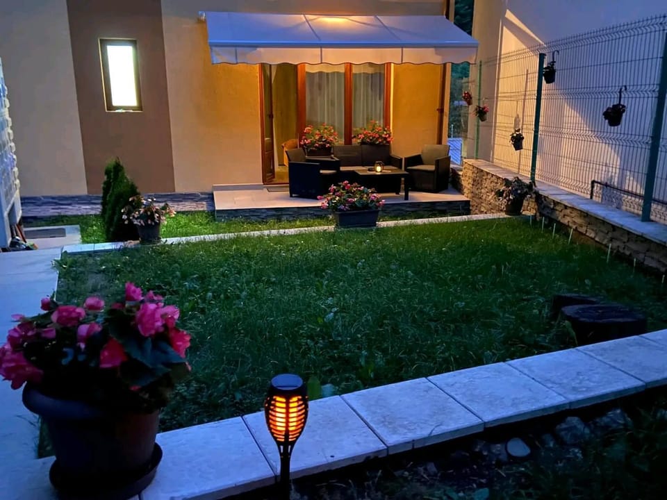 Garden, Balcony/Terrace, Garden view