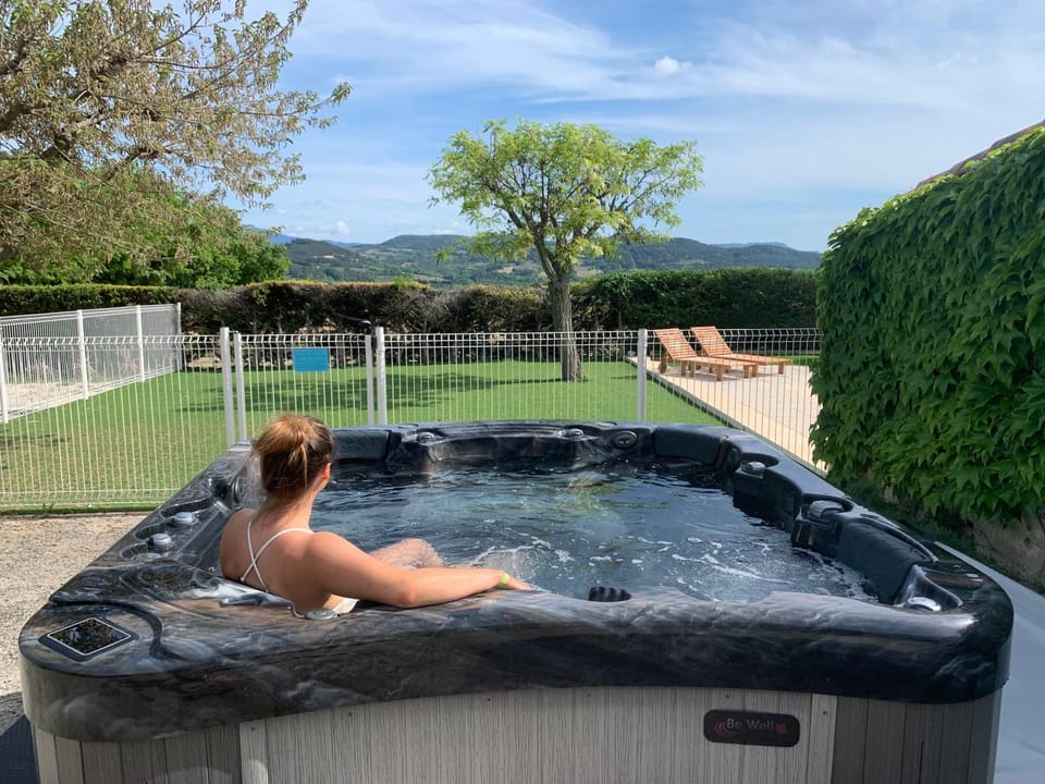 Hot Tub, Spa and wellness centre/facilities, Mountain view