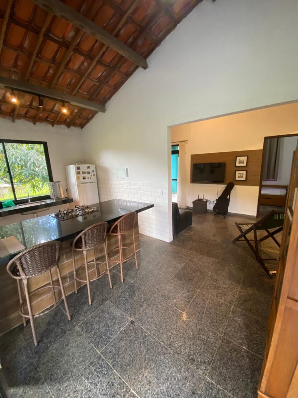Kitchen or kitchenette, Seating area