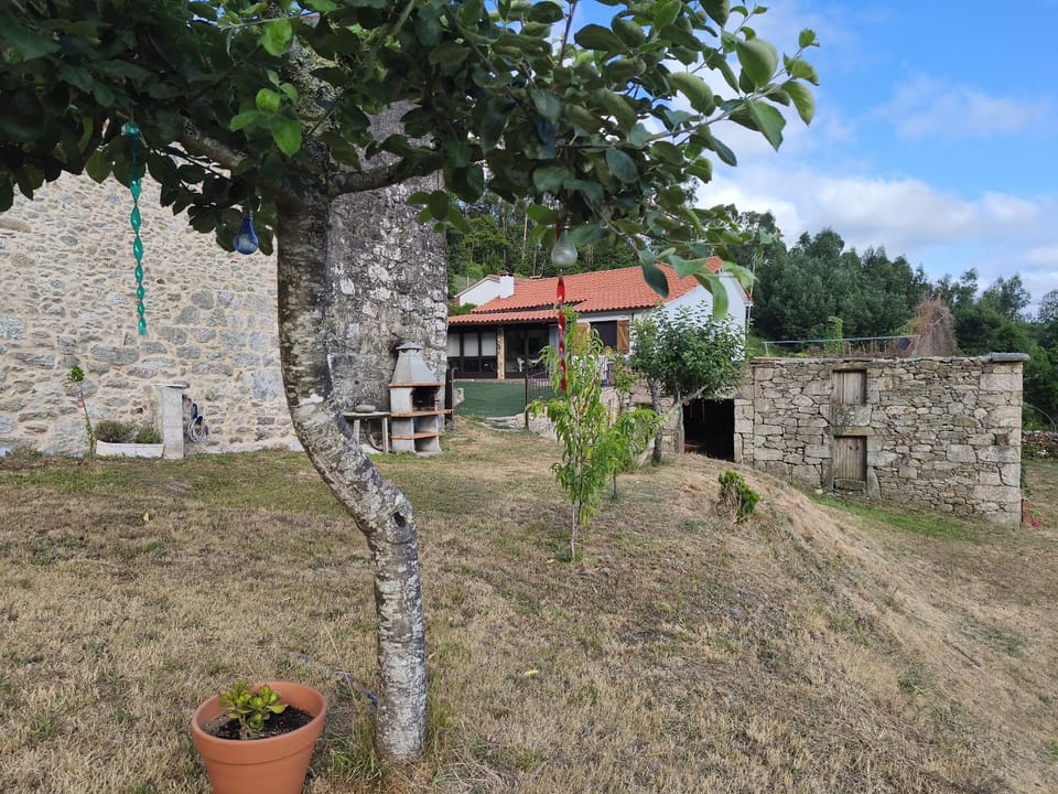 O Remanso Devesa House in Galicia