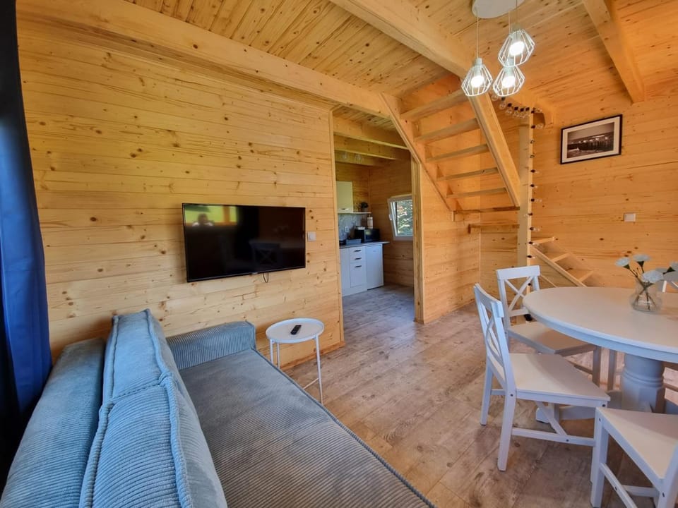 TV and multimedia, Seating area
