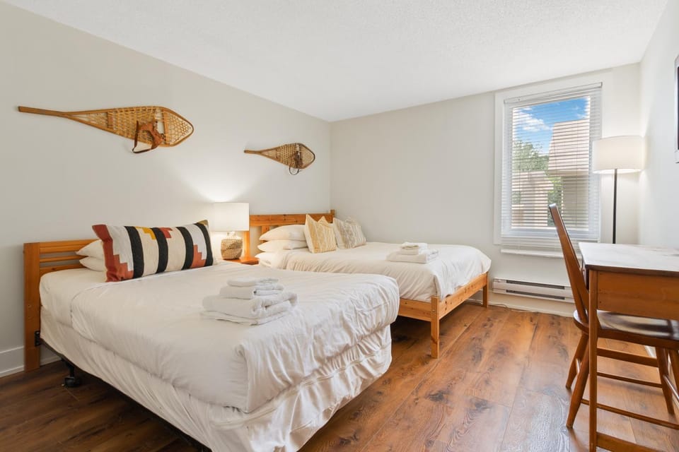 111 Wintergreen w Private Sauna by Property Valet House in Grey Highlands