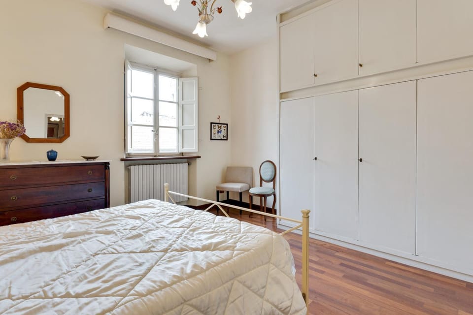 Bed, Photo of the whole room, Bedroom, wardrobe