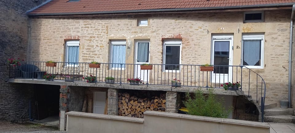 Property building, Balcony/Terrace
