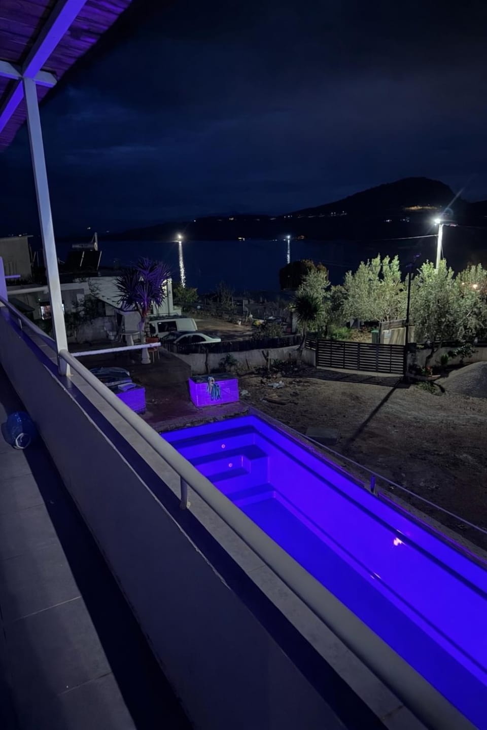 Night, View (from property/room), Balcony/Terrace, Pool view, Swimming pool